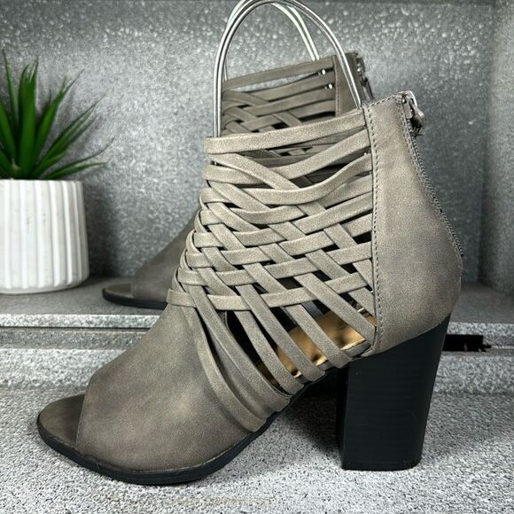 Diba Open Toe Strappy Ankle Booties Boots Shoes Vegan Leather Size 8 - Picture 1 of 6